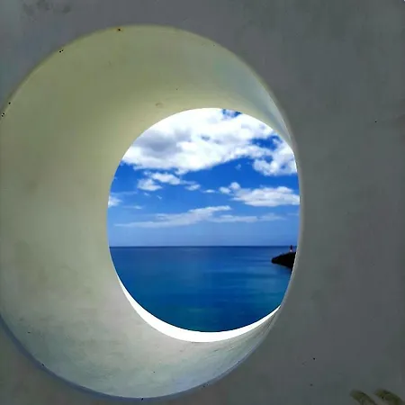 La Cueva Del Bounty Puerto del Rosario (Fuerteventura)